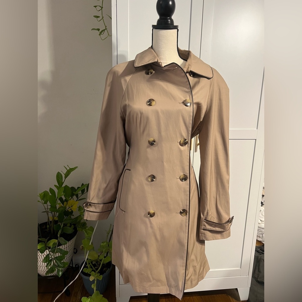 Ralph Lauren Beige Double-Breasted Trench Coat - Picture 6 of 10